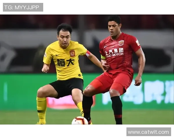 恒大胜大阪，主攻汪昊2次梅开二度遭驱逐，人少惨败