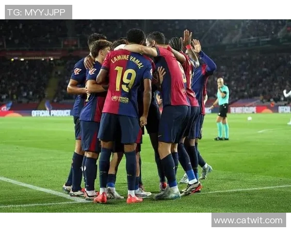 皇马客场大胜巴萨，继续保持西甲榜首位置