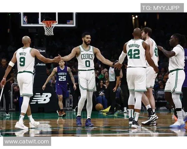 凯尔特人队客场击败活塞队，豪取连胜势不可挡