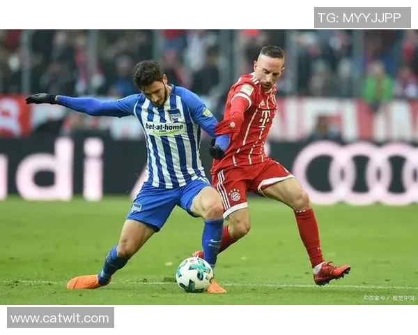 沙尔克04主场惨败,遭遇法兰克福逆转压力加剧 沙尔克04主场惨败,遭遇法兰克福逆转压力加剧