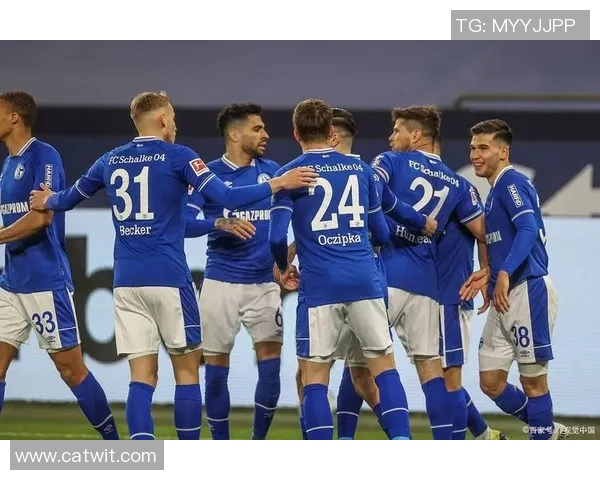 沙尔克04球员确诊新冠球队全员隔离安全防控