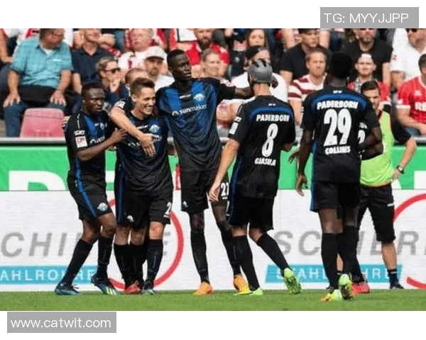 沙尔克04客场失利,降级阴云笼罩球队前景堪忧 沙尔克04客场失利,降级阴云笼罩球队前景堪忧