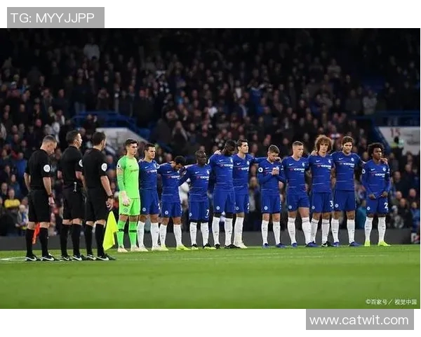 沙尔克04主帅惨遭下课！球队再度陷入危机！