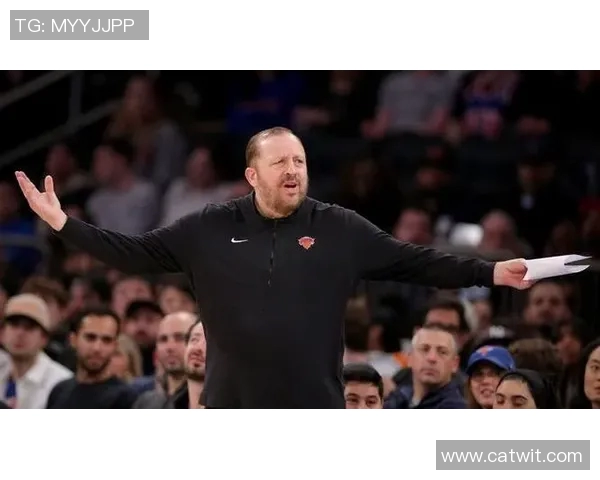尼克斯主帅震怒!球队阵容调整引争议 尼克斯主帅震怒!球队阵容调整引争议
